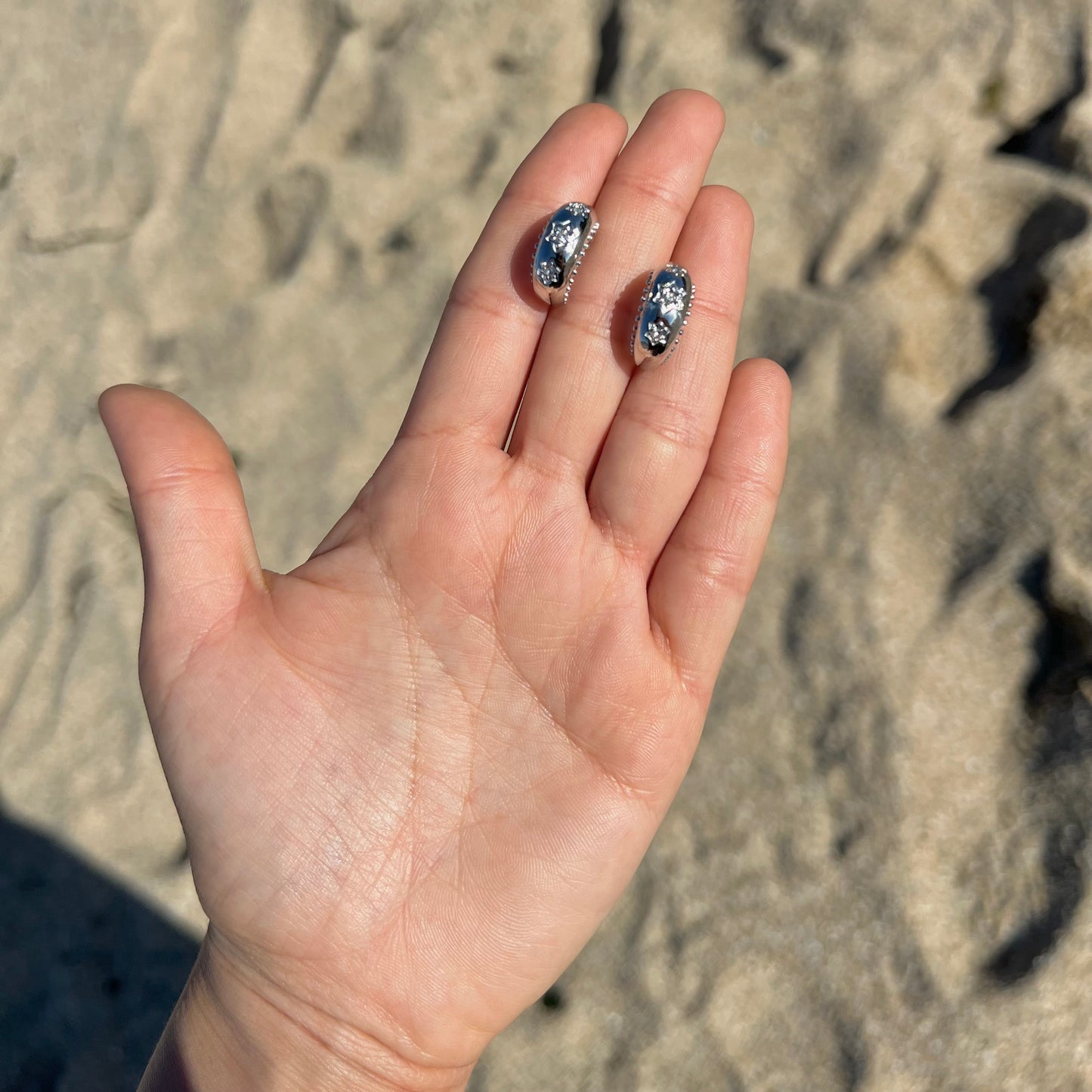 Argollas Puntos Brillantes Silver