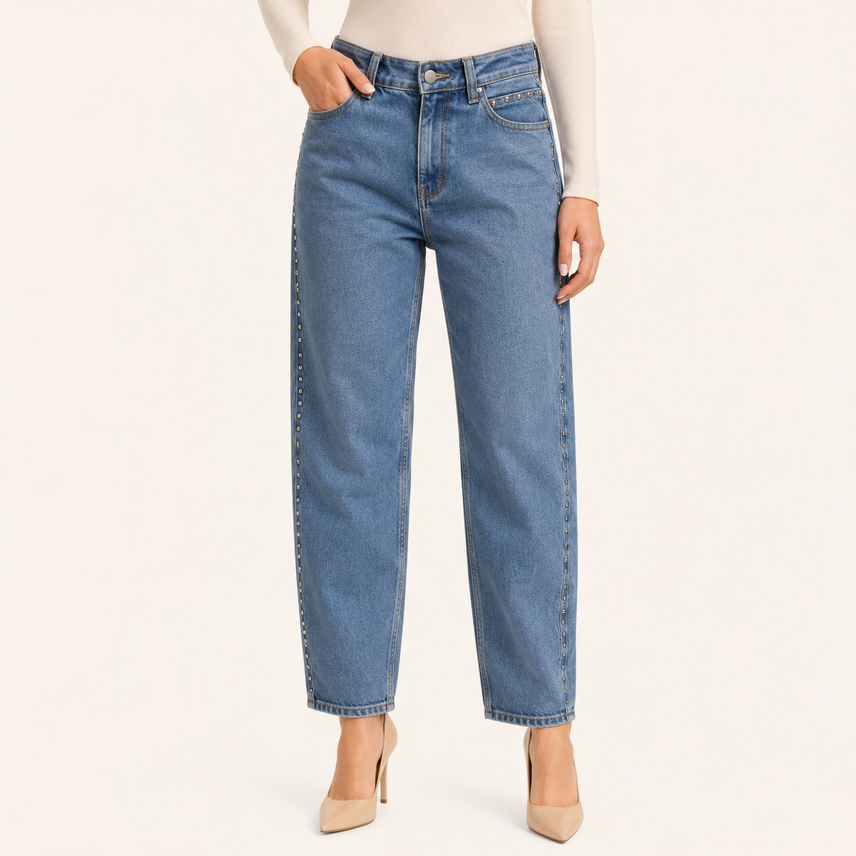 Jeans Barrel Tachas Plateadas Azul