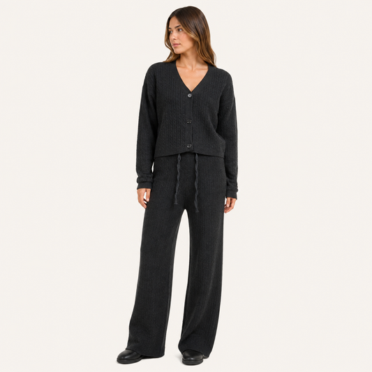 Conjunto Cardigan y Pantalón Forrado Negro
