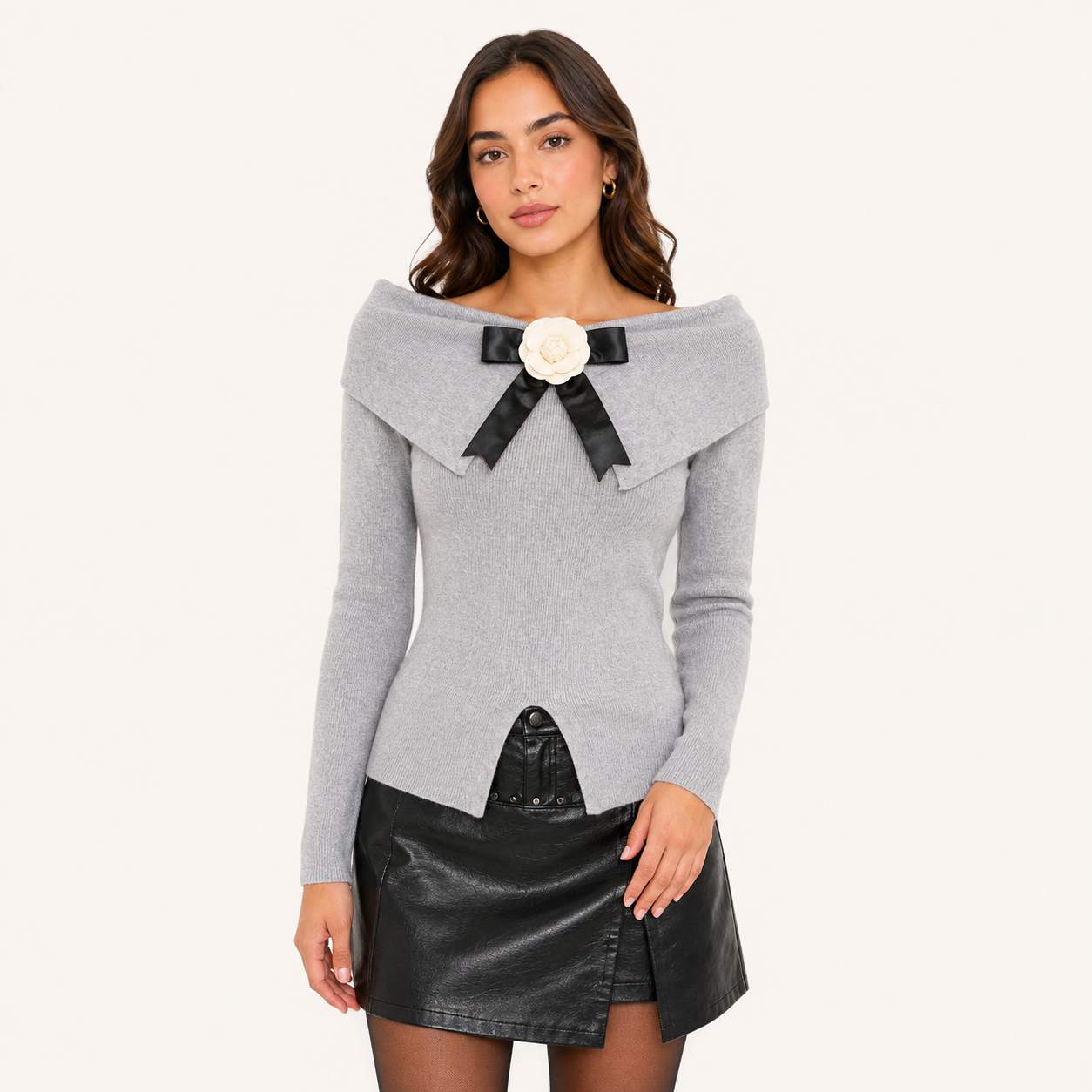 Sweater Gris Cuello Bardot con Rosa